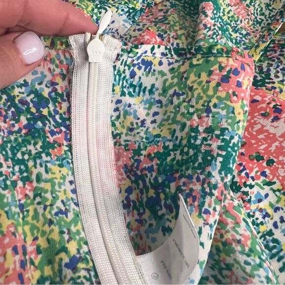 C. Wonder 100% Silk Sleeveless Watercolor Blouse Top Womens Medium Side Zip - Picture 4 of 6